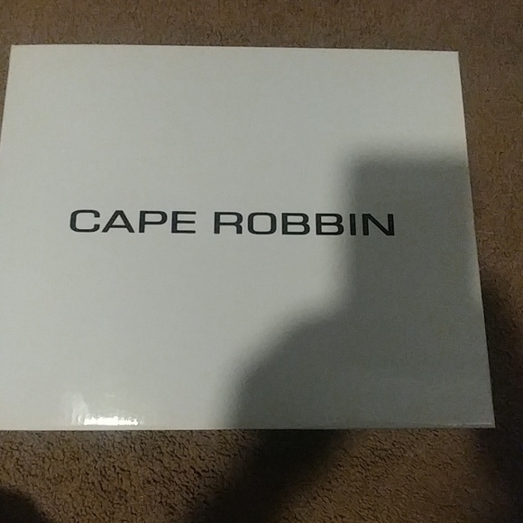 Cape robbin 8.5 women shoes - Picture 3 of 3